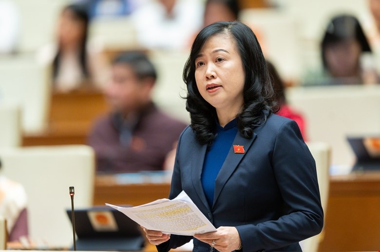 Bộ trưởng Đào Hồng Lan: Thủ tục gia hạn lưu hành thuốc chặt đến mức “vướng”